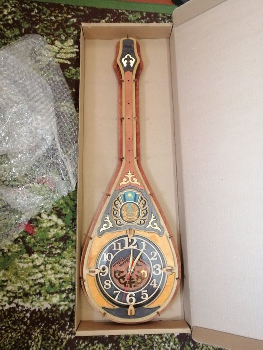 Продам часы в стиле домбыра.