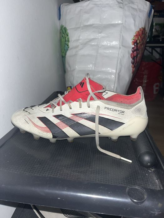 Vand Adidasi Predator pro marimea 42,5