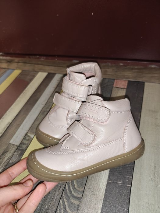 Ghete de fata roz din piele naturala