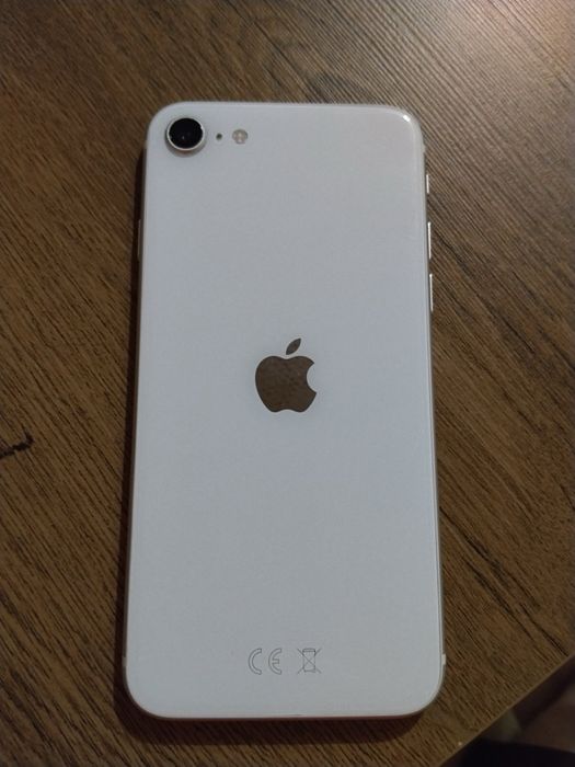 Мобилен телефон Iphone SE