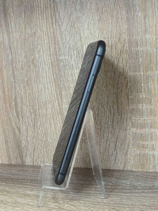 Telefon Apple iPhone 11 64 GB Black Cod 121057