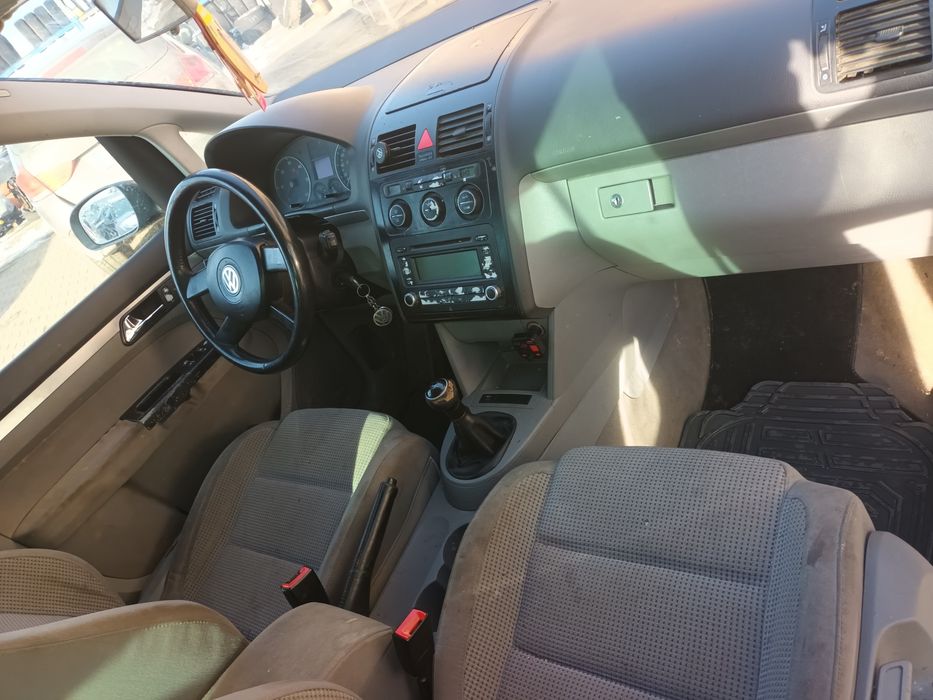 Vand sau schimb volksvagen turan