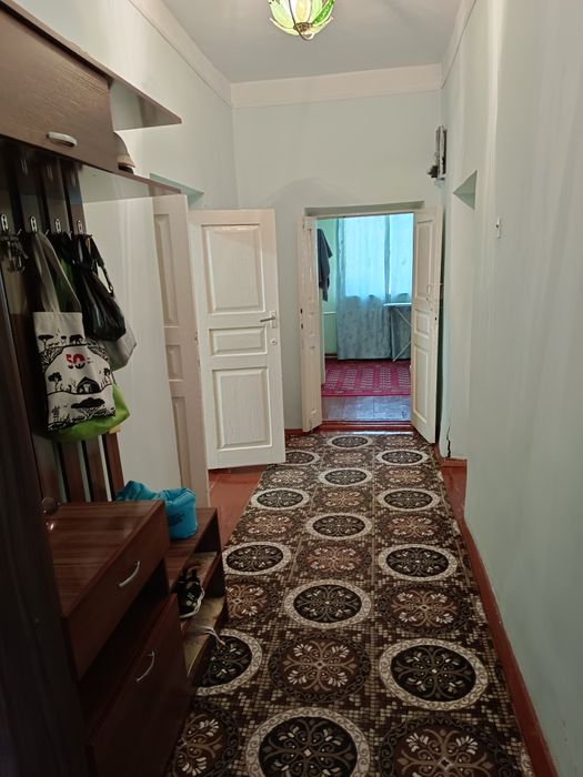 Жай сатилади. Нукус шахри А.Шамуратова кўчаси  70 -жай.