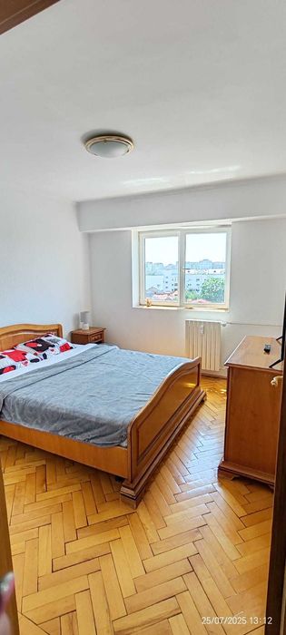 Proprietar inchiriez 4 camere Hyperion Calea Calarasi 172