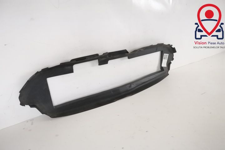 Оригинален въздушен дефлектор в добро състояние Мерцедес-Бенц ГЛА-Клас