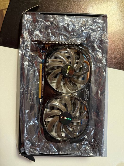 Gigabyte windforce GV-R785WF2-2GD