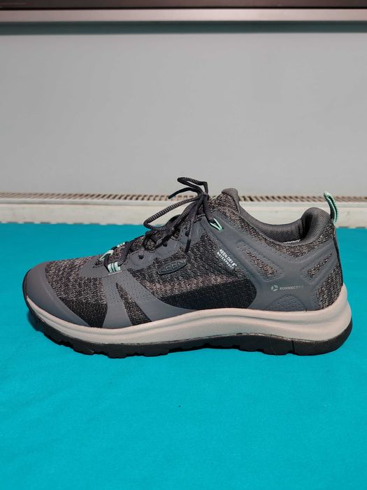 KEEN Terradora ll adidași trekking, mărimea 39, interior 25,5 cm