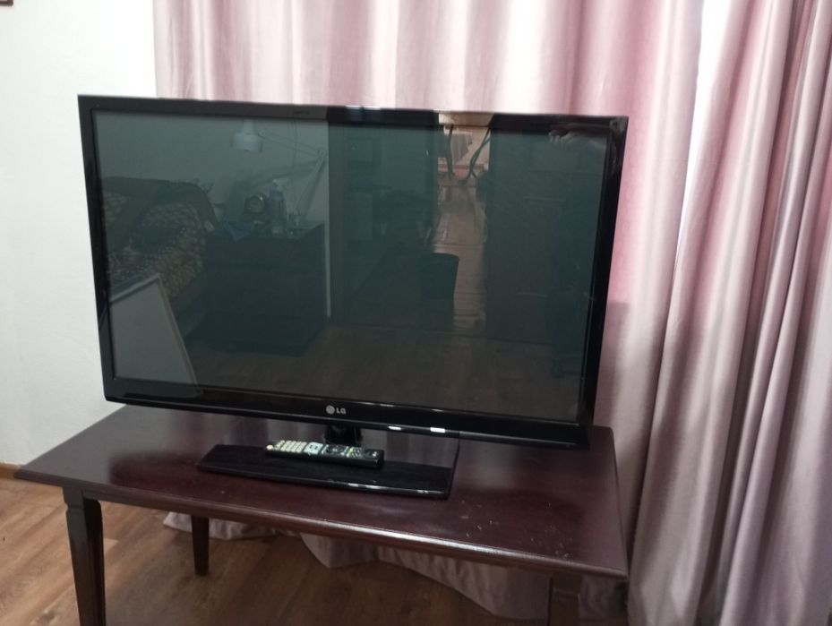 Плазменный телевизор LG