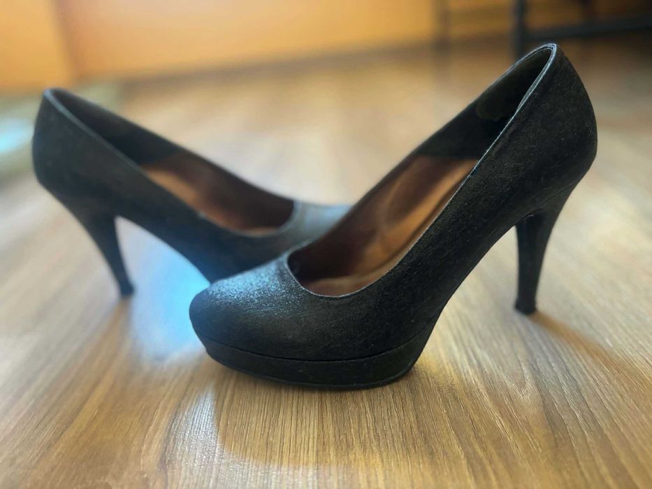 ПОДАРЯВАМ_Обувки ток_39 номер