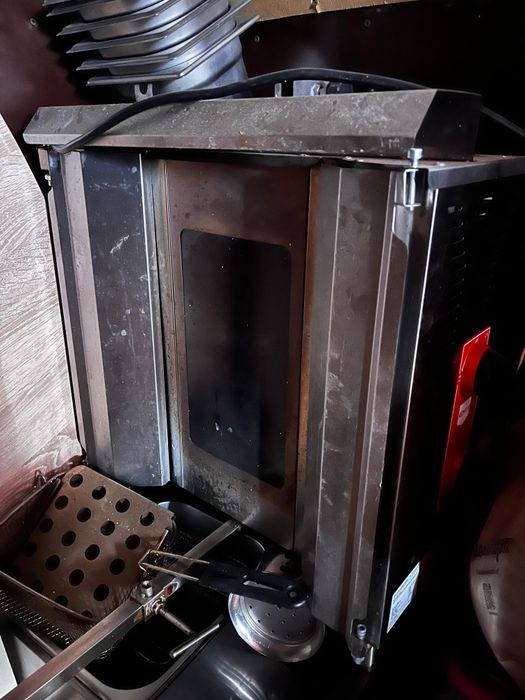 Продаётся электрический донер аппарат