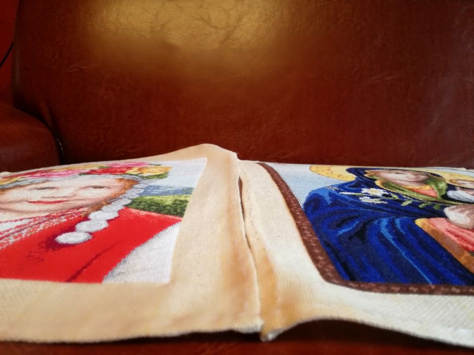 Гоблени "Малката розоберачка" и "Неувяхващото цвете"