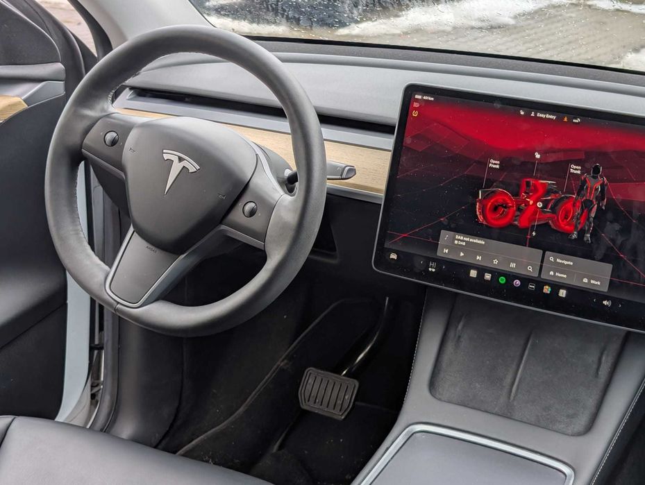 Tesla Model Y dual motor 4x4 ,garanție 2030 noiembrie, 92,000km
