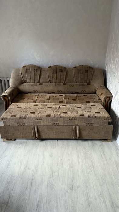 СРОЧНО продам диван и два кресла