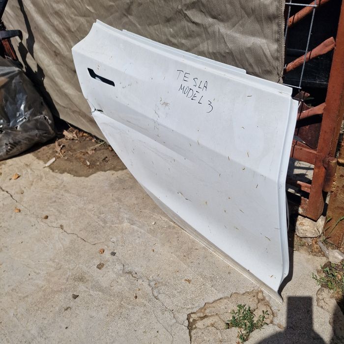 Tesla Model 3 задна дясна врата