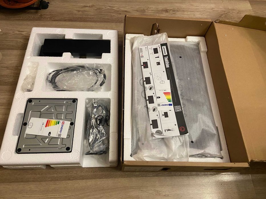 Lenovo ThinkVision E24-28 23.8” IPS Full HD монитор (неизползван)