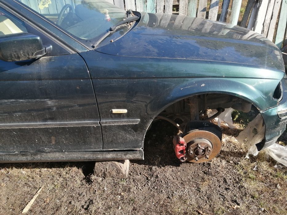 Dezmembrez BMW E46, motor 2.0 diesel, 136 CP