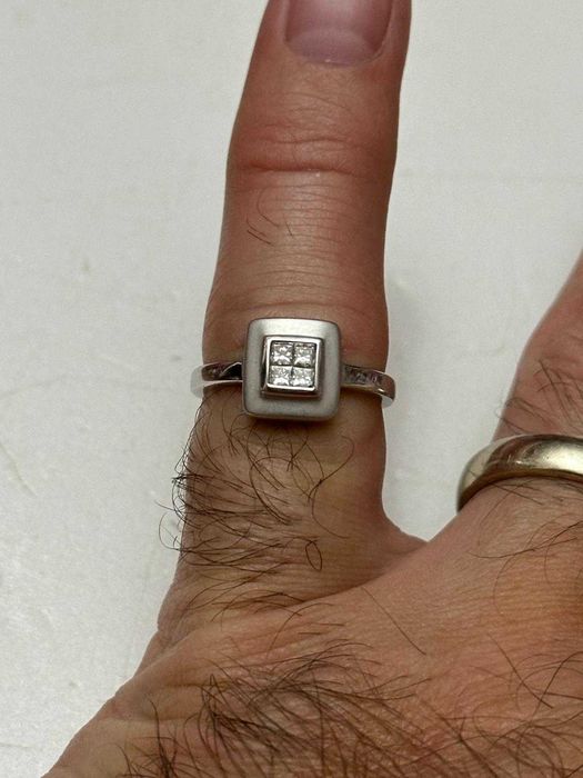 INEL AUR alb 18K + 4 Diamante x 0.05ct = 0.20ct - Princess Cut - Nou !