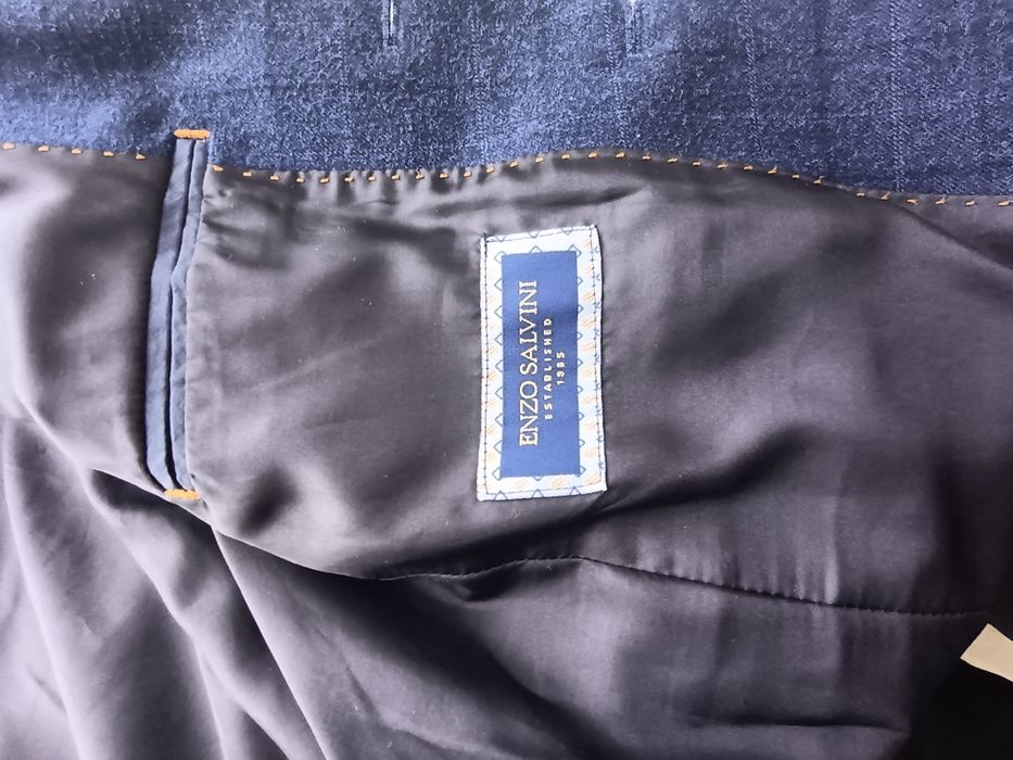 Продаю пиджак детский для мальчика