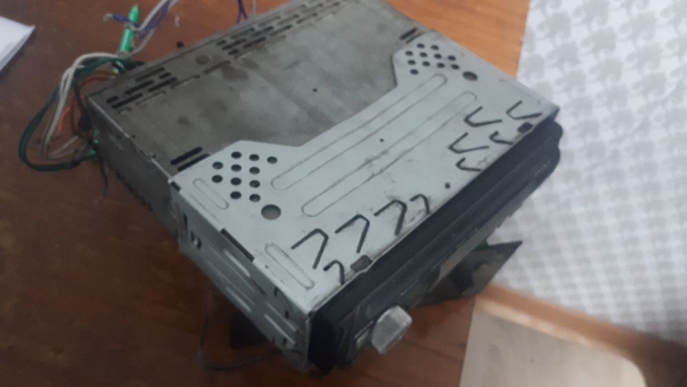 Автомагнитола Sony и Pioneer