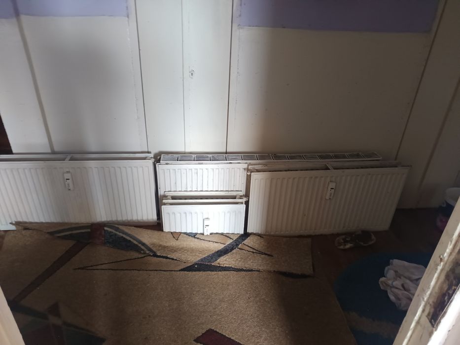 4 calorifere  care au fost folosite dar sunt bune pot fi folosite