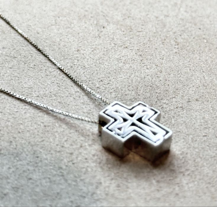 Колие бяло злато и диаманти