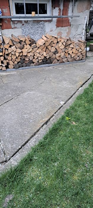 Vând lemne foc pentru cei ce cumpăra vara sanie