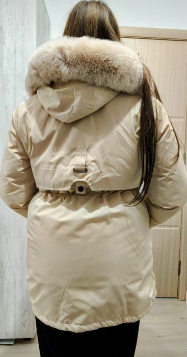Geacă iarnă damă bej cu blăniță – NOUĂ