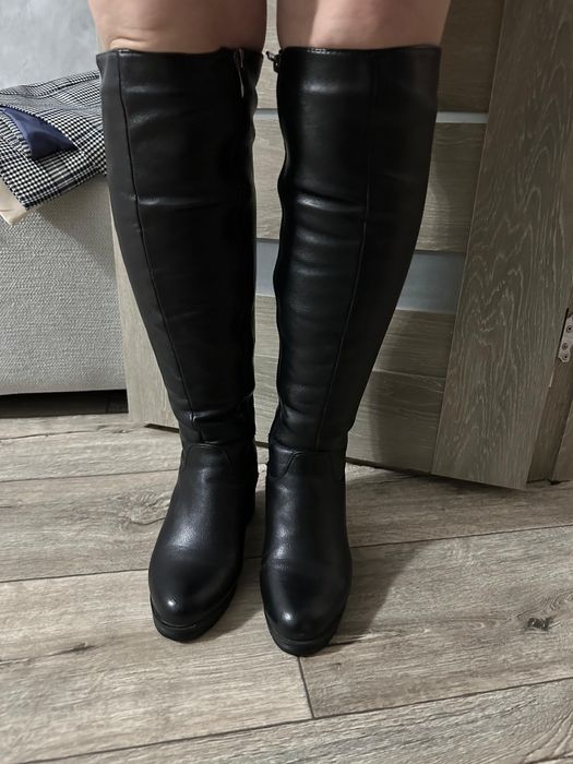 Продам сапоги и ботинки