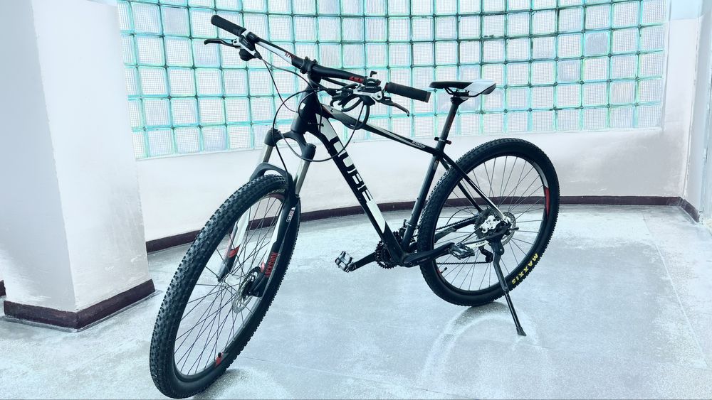 Bicicleta cube attention