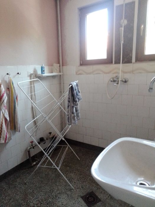 Дава се под наем Тристаен апартамент в Плевен, Дружба 1 - 100 кв.м за 255 € - Снимка #16