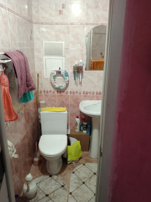 меняю 2 х на 3х комнатную