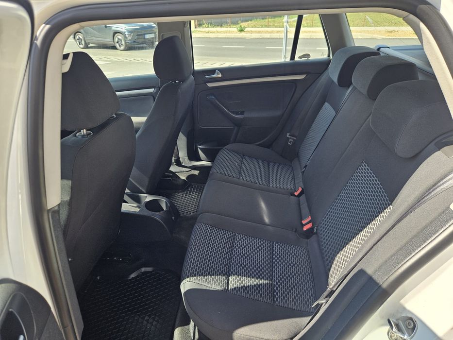 Vw Golf 6 Combi an 2011 euro 5 motor 1.6 tdi cutie manualaactelot