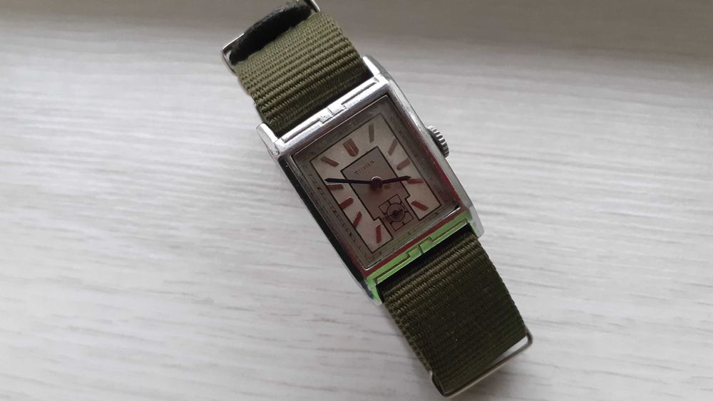 Turia tank swiss made art deco 1920 ceas mecanic vintage functional