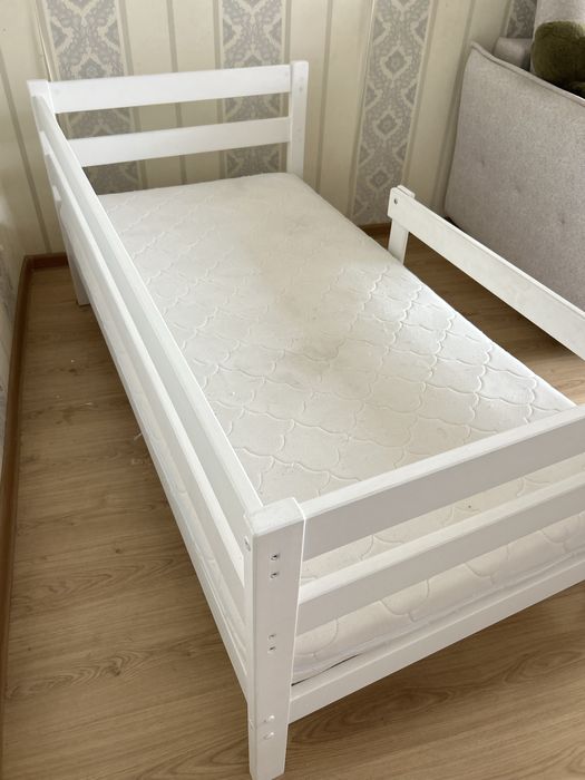 Продам детскую кровать