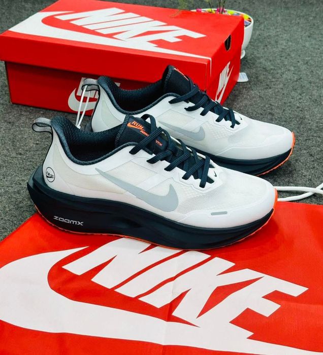 Nike Air Alpha Zoom