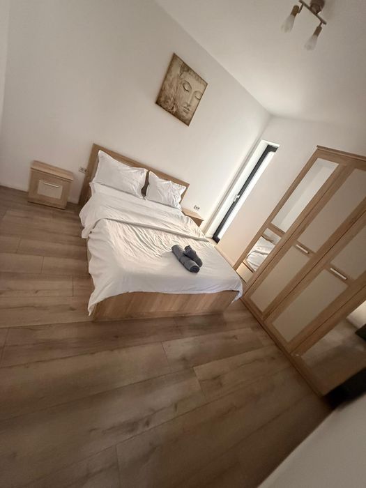 Ofer spre inchiriere in regim hotelier
