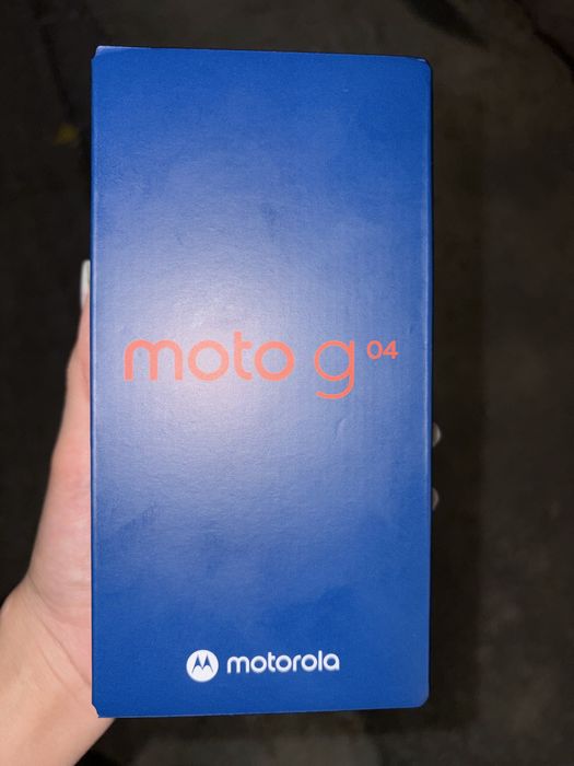 Vand telefon Moto g04