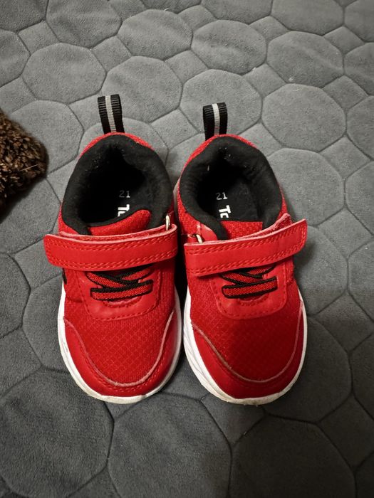 Обувь для мальчика 21-23 размеры