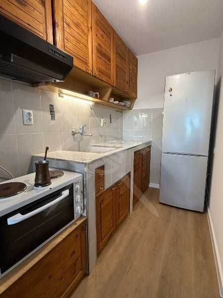 Тристаен - Център