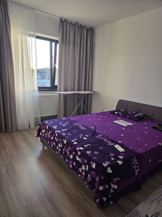 Vanzare apartament 3 camere – Bascov, lângă Pitești