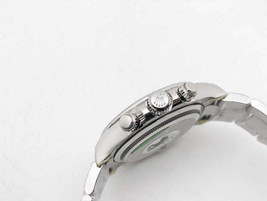 Rolex Daytona 126509 40mm – черен циферблат / сребристи суб-циферблати – реални снимки