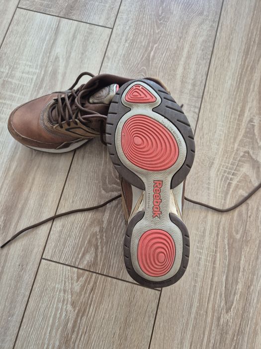 Дамски кожени маратонки Reebok