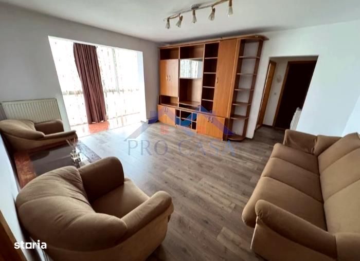 Apartament 3 camere, Cetate, et.1, zona Piata
