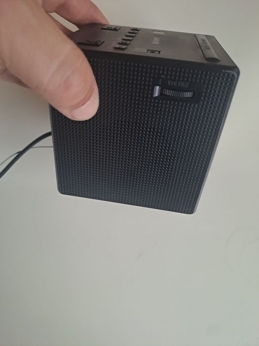 Vand  radio ceas sony