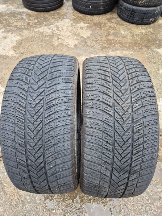 2 Anvelope de IARNA - 285/40/22 BRIDGESTONE Stare Foarte buna DOT 2022