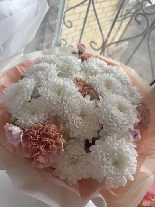 Продам свежие цветы.