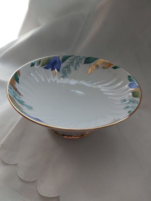 Сервиз костен порцелан ръчно рисуван