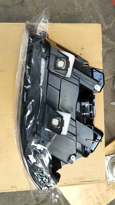 Ауди А6С5 кузов,фара