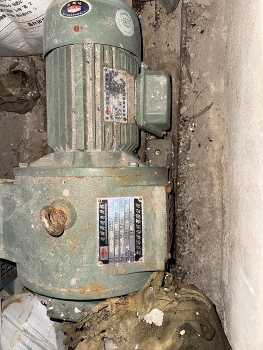 Электродвигатель вариатор