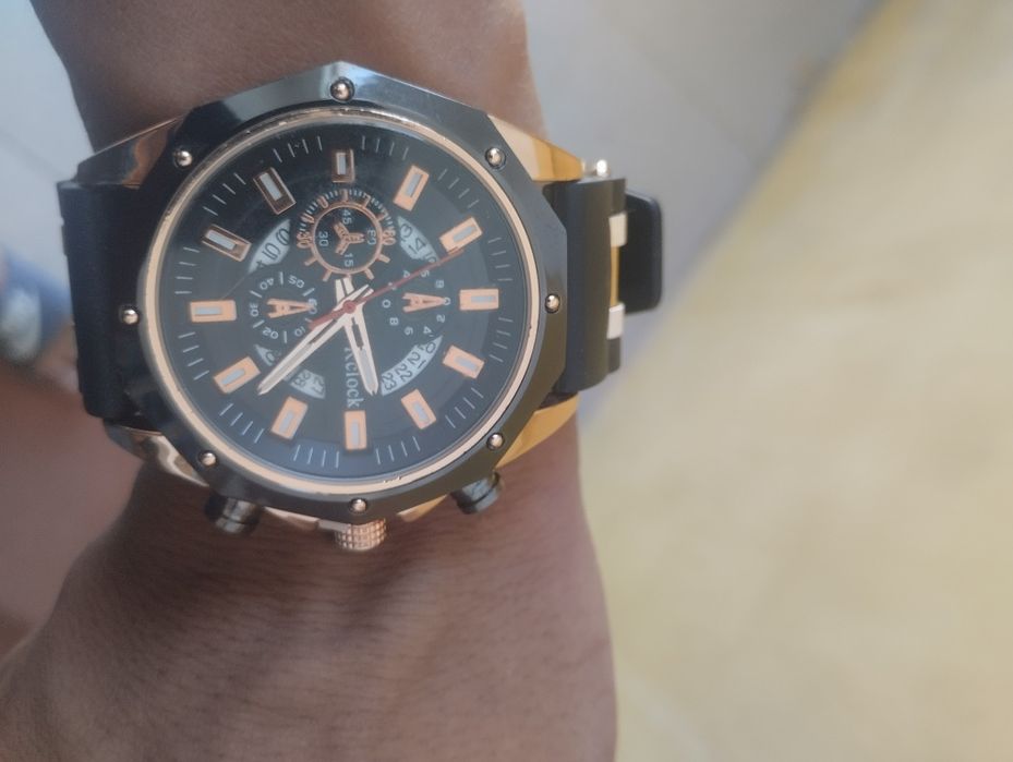 R clock механикалық сағаты сатылады